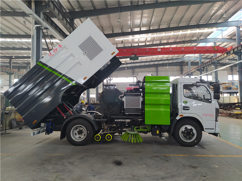 東風大多利卡洗掃車